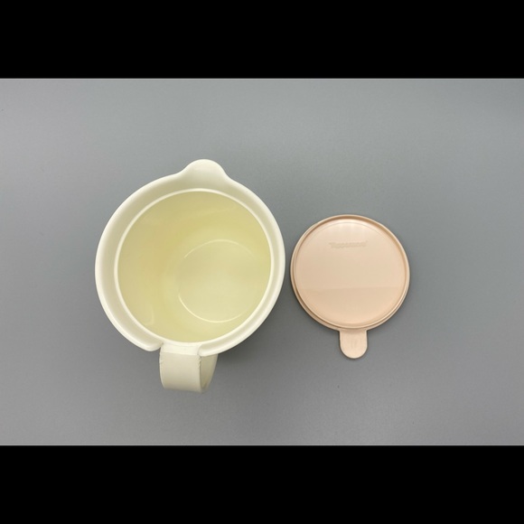 Vintage Tupperware Ivory Creamer With Pink Lid - Picture 9 of 10